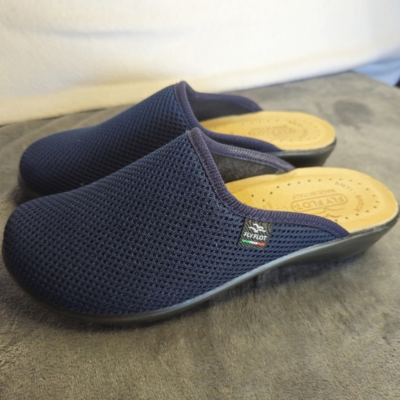 FLY FLOT SLIP ON anatomic SHOES SIZE 8 - Picture 1 of 7